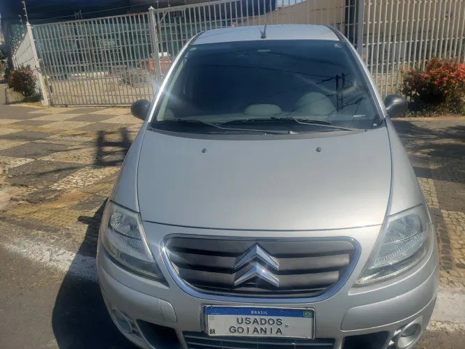 Citroen C3 GLX 1.4/ GLX Sonora 1.4 Flex 8V 5P 2011