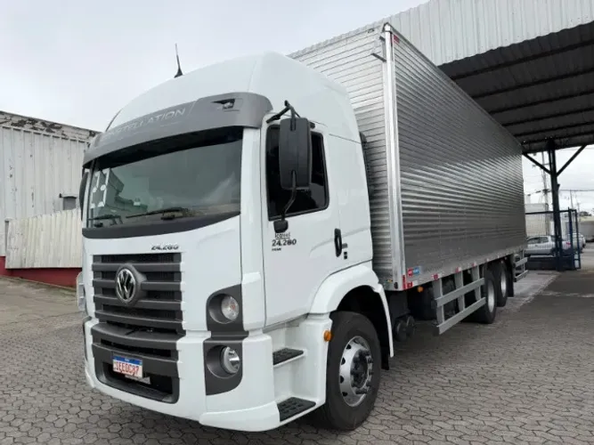 Vw 24-280 ano 2023 Bau