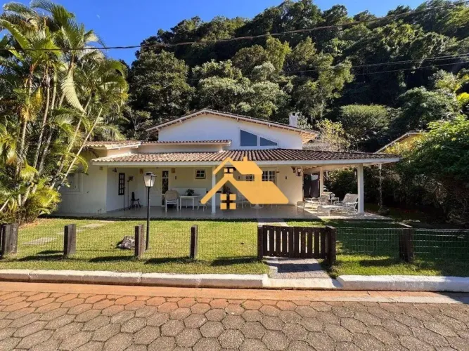 Casa em Condomínio em Paúba | 3 Suítes | 300m da Praia | Jacuzzi | Jardim Privativo Casa à