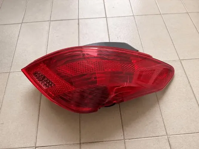 Lanterna Traseira Direita ORIGINAL Peugeot 308 2012 2013 2014 2015 | Para Conserto