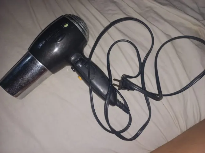 Vendo secador de cabelo