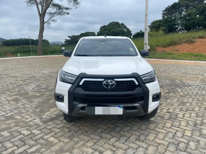 Toyota Hilux CD Conquest 4X4 2.8 Die.aut 2023