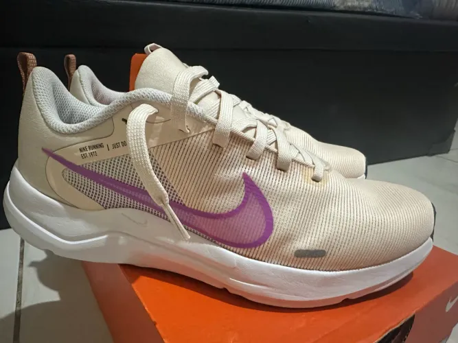 Tênis Nike feminino downshifter 12