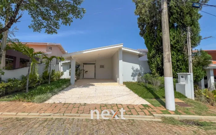Casa térrea a venda reformada no Gramado