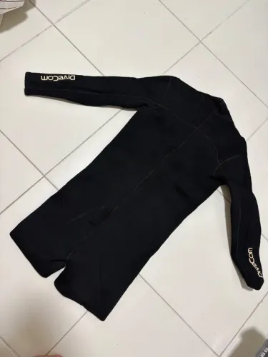 Roupa de mergulho tamanho G