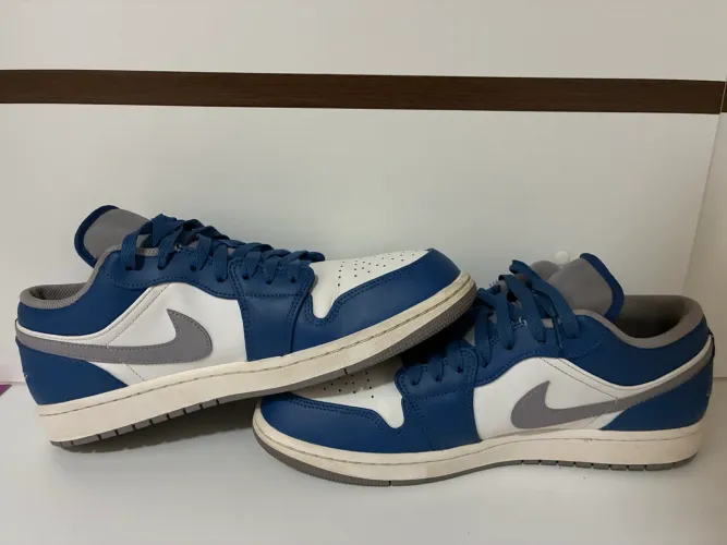 Air Jordan Low
