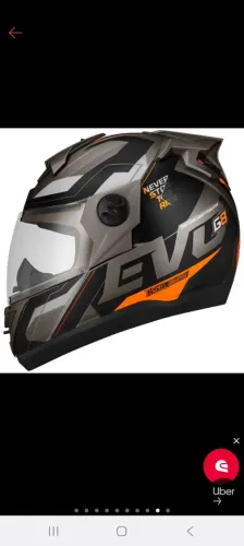 Capacete novo ainda na caixa