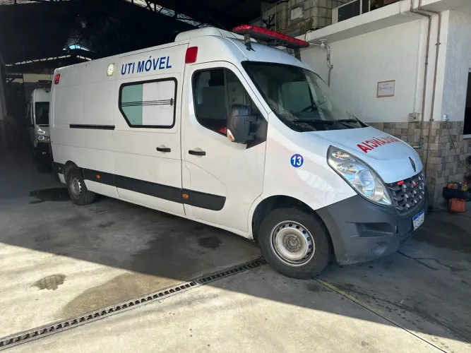 Renault Master 2.3 DCI Extra Furgão 16V Diesel 2015