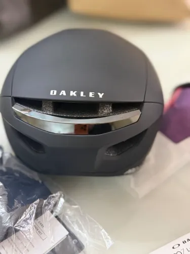 Capacete Oakley ARO7 com viseira