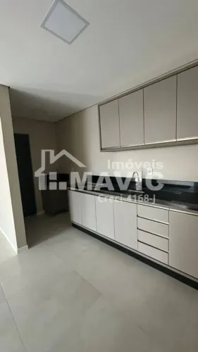 Imóvel para aluguel tem 76 metros quadrados com 2 quartos em Vila Lenzi - Jaraguá do Sul -