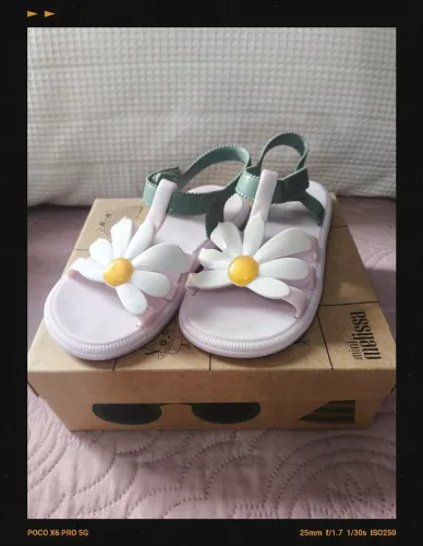 Sandália Melissa Flor Tam 26/27