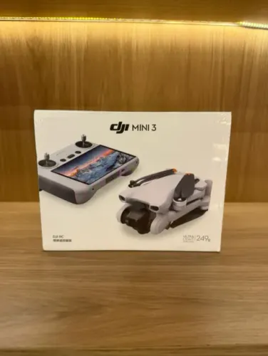 Drone DJI Mini 3 com Controle com tela - Produto Novo Lacrado
