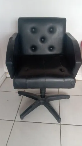 Cadeira de salão usada