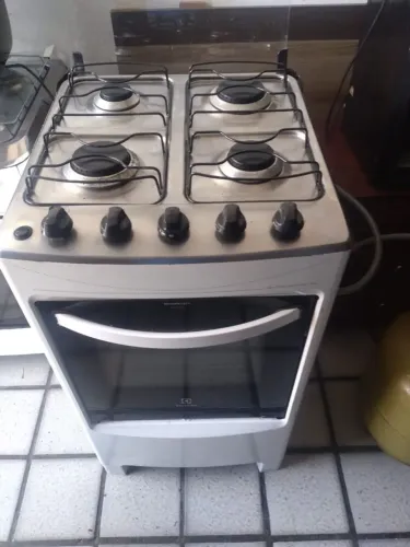 Fogão 4 bocas Electrolux