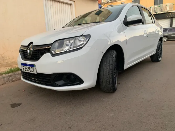 Renault Logan Expression Hi-flex 1.6 8V 4P 2016