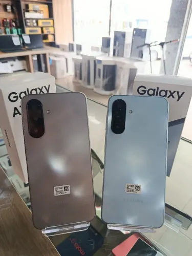 SAMSUNG GALAXY A17