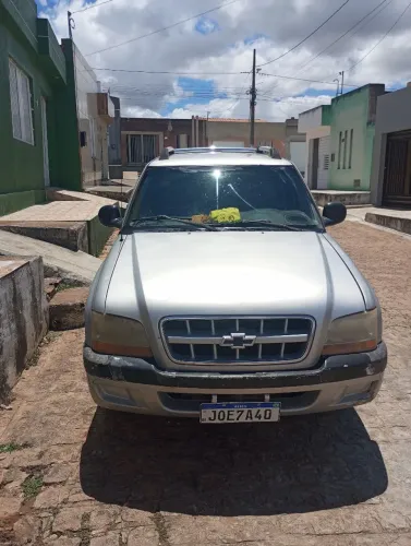 Chevrolet S10 Pick-up STD 2.8 4X4 CD TB Int.dies. 2001