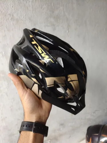 Capacete de ciclismo tsw ( usado poucos vezes)