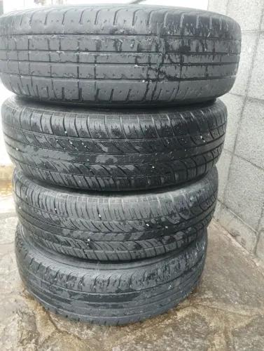 Vendo rodas 14 com pneus