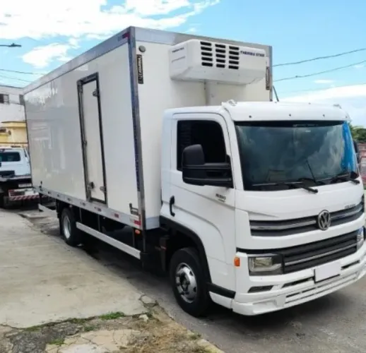 Vw 11-180 Delivery c/ Bau Refrigerado ano 2023 - Transfiro Agio