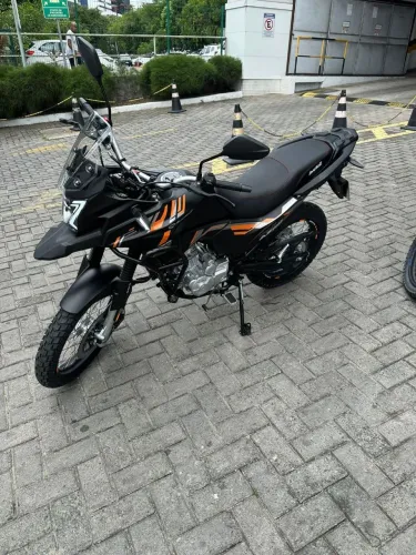 Vendo moto Avelloz