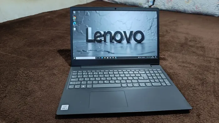 Notebook Lenovo CORE i3 10ª GERAÇÃO RAM 8GB SSD 256 GB 