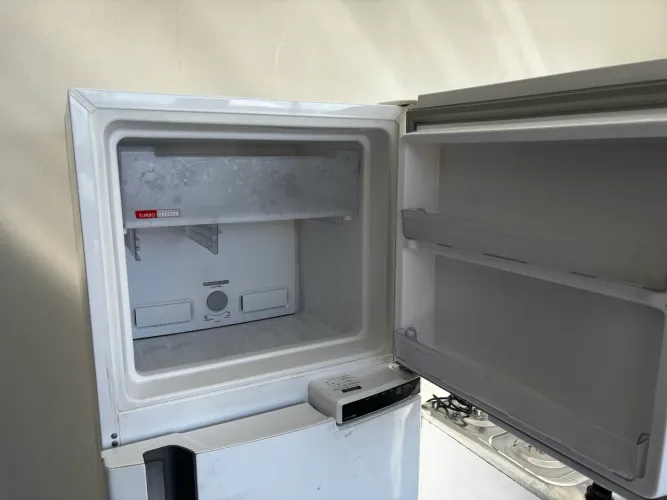 Geladeira Brastemp Frost Free Duplex 375L BRM44HB