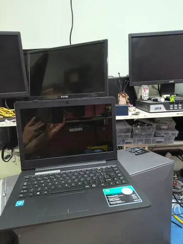 Lote notebook queimado pra retirar peca