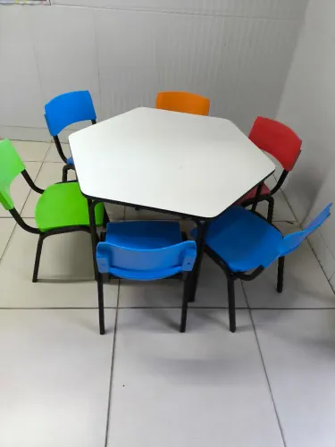 Conjunto de mesa escolar