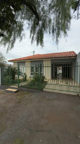 Casa terreno inteiro na melhor localização do Jardim Alvorada