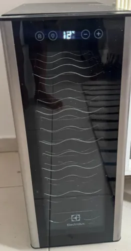 Adega 12 vinhos - Electrolux
