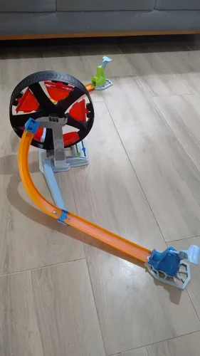 Pista Hot Wheels Competição Giratória (Mattel GJM77)