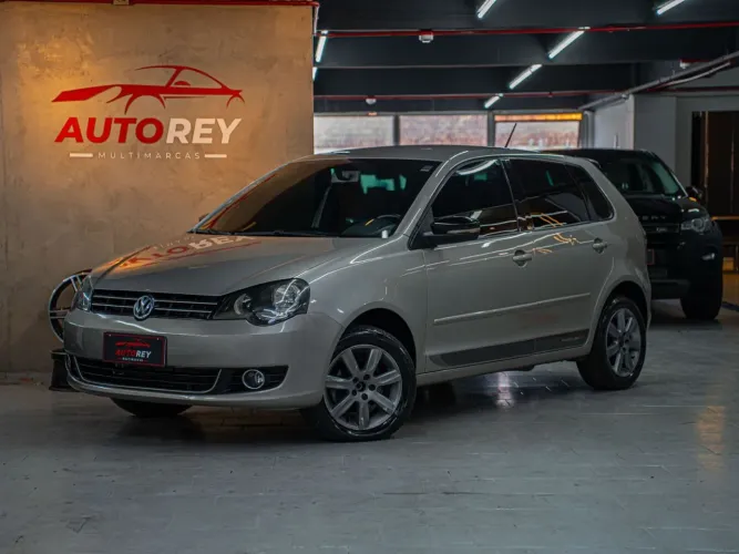 Volkswagen Polo 1.6 MI Flex 8V 4P 2012