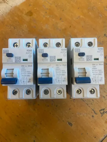 Disjuntor diferencial DR WEG 25A 