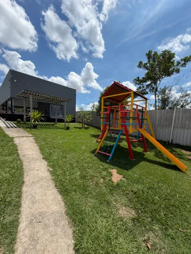 Chácara com piscina para locação SJC