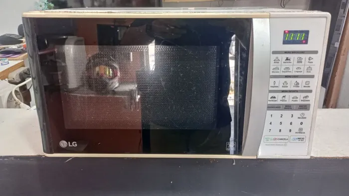 Microondas lg semi novo com garantia