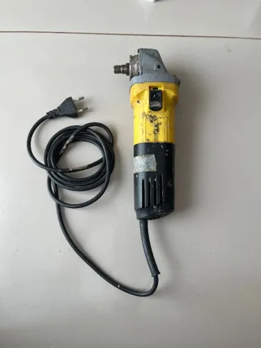 Lixadeira elétrica