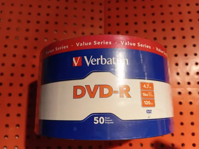 Dvd-R virgem 50un Versátil LACRADA
