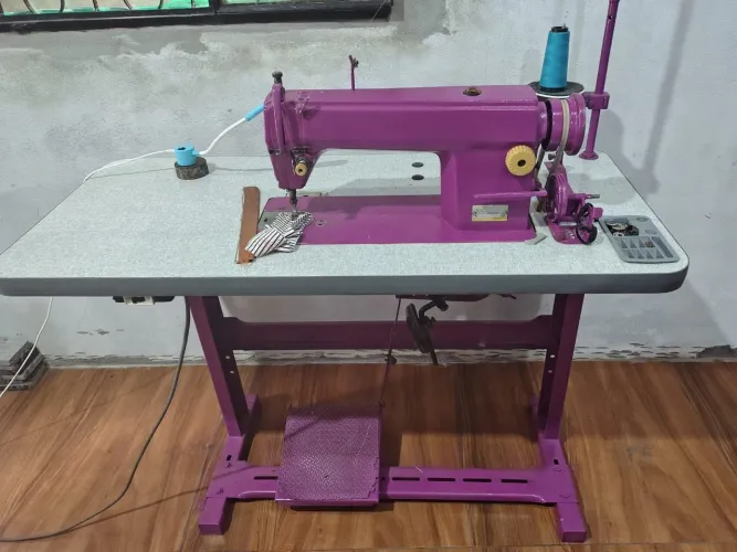 Máquina reta industrial 