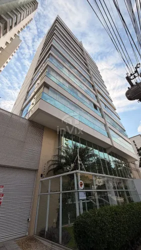 Uma raridade! Quando aparece vende rápido. É assim nesse 3 Quartos no Ed. Sylvio Costa na 