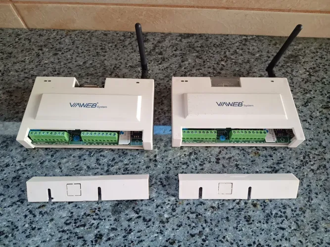 Vendo dois Módulos De Comunicação ViaWeb Sistem Gprs, via chip, como mostra as fotos.