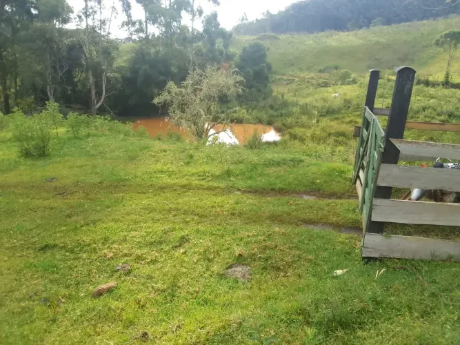 sitio 4,8 hectares Camanducaia MG prox são matheus , caminho de gonçalves MG