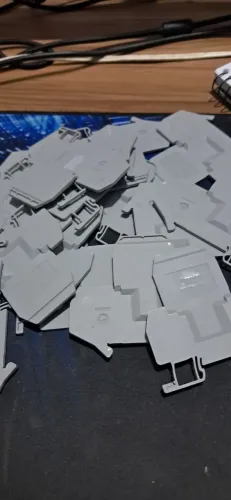 18 unid. Separador Circuitos p/ conector 2N NSYTRAPE24 Schneider