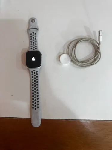 Apple Watch série 4 Nike