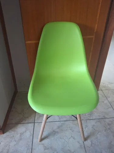 CADEIRA EAMES EIFFEL