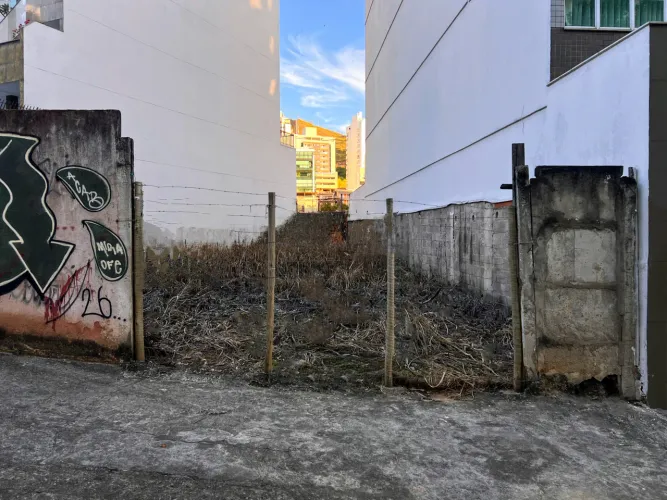 Terreno de 373 m² em localização privilegiada no Bom Pastor para venda