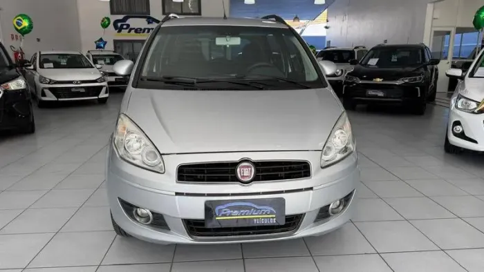 Fiat Idea Attractive 1.4 Fire Flex 8V 5P 2013