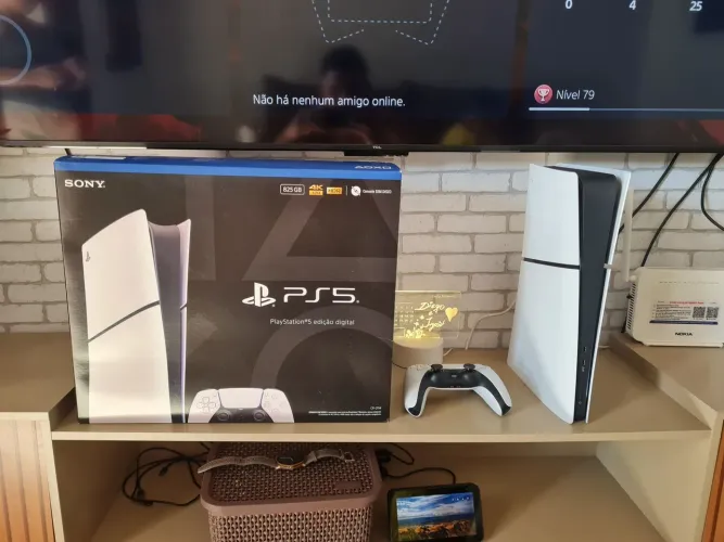Ps5 slim 1 ano de garantia ,1 mês de comprado troco por Xbox series X