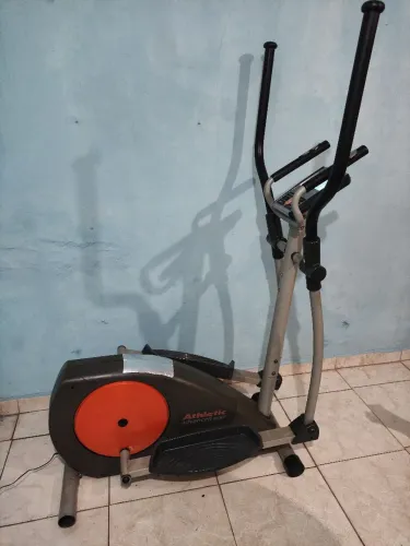 Elíptico Athletic Advanced TODO ELETRÔNICO! Com Leitor de Batimentos