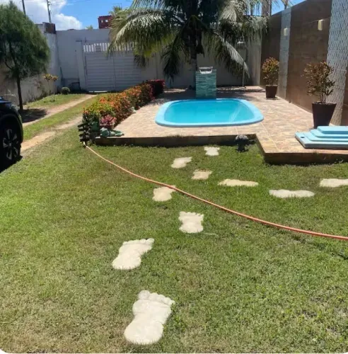 Aluga se casa na praia do abais a mil metros da praia